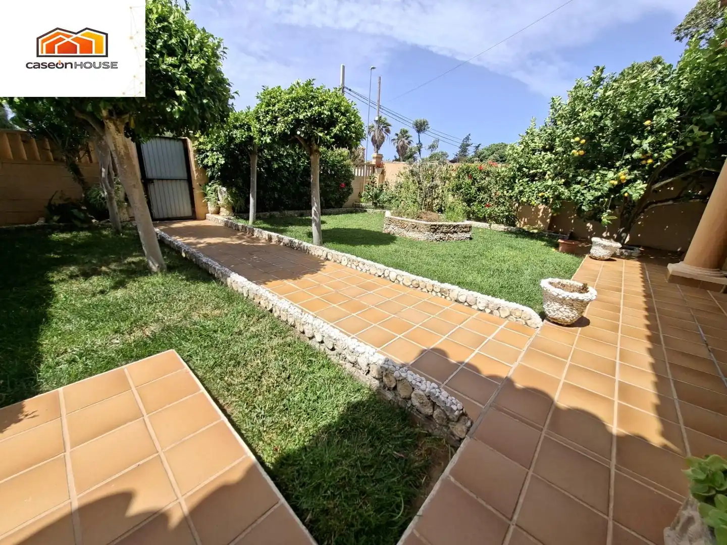 Jardí de Casa o xalet en venda en Chiclana de la Frontera amb Jardí privat