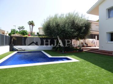 Casa con piscina in vendita a Alella