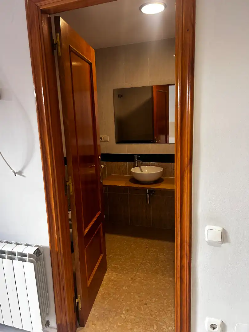 Bathroom of Flat for sale in Terrassa  with Private garden, Furnished and Balcony