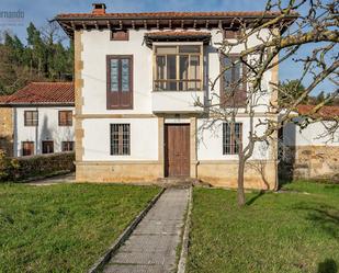 Vista exterior de Casa o xalet en venda en Corvera de Toranzo