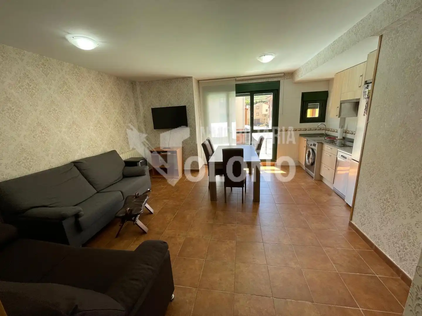 Wohnzimmer von Wohnungen zum Verkauf in Cuzcurrita de Río Tirón mit Heizung, Terrasse und Abstellraum