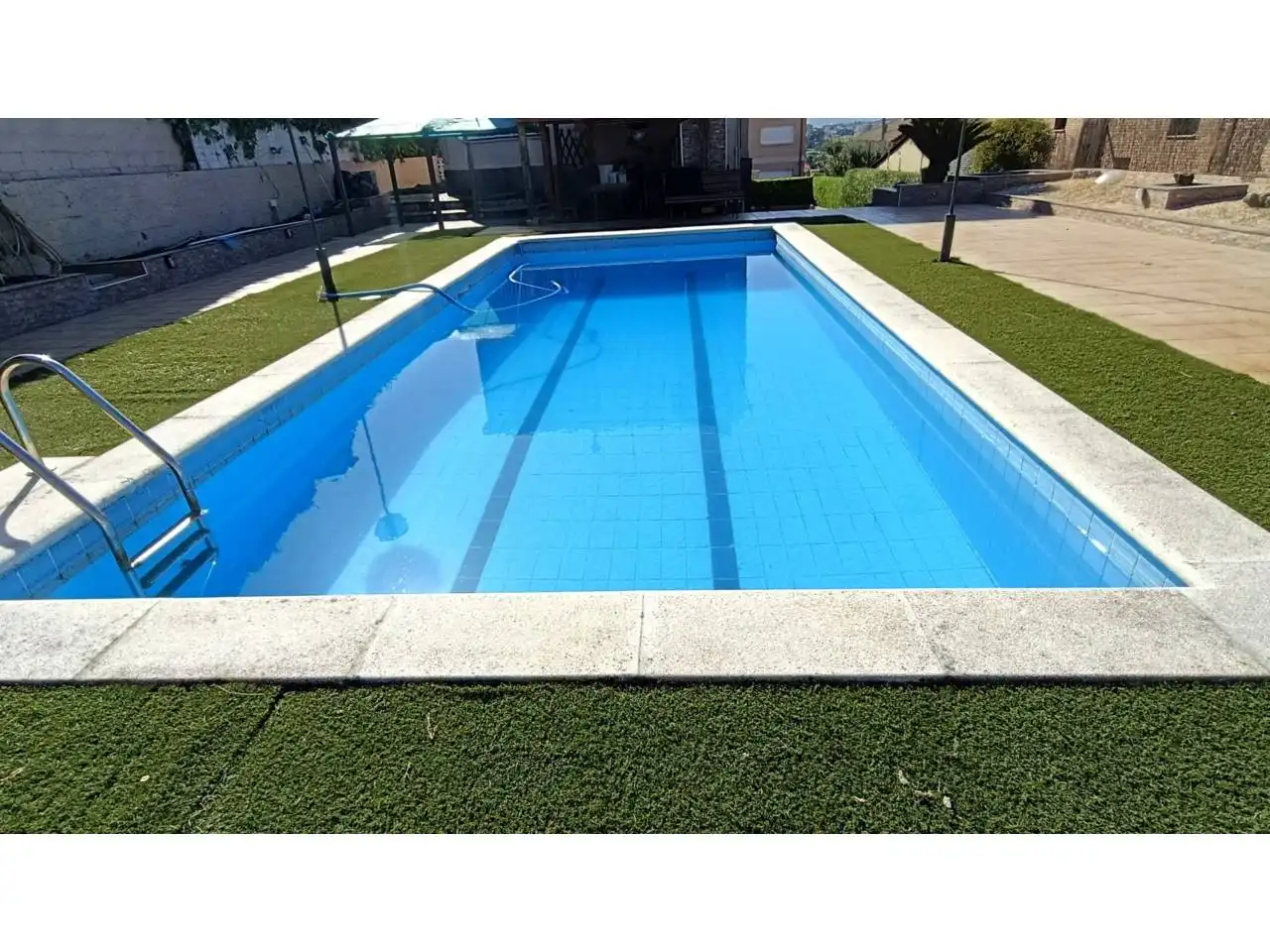 Piscina de Casa o xalet en venda en Lliçà d'Amunt amb Aire condicionat, Calefacció i Jardí privat