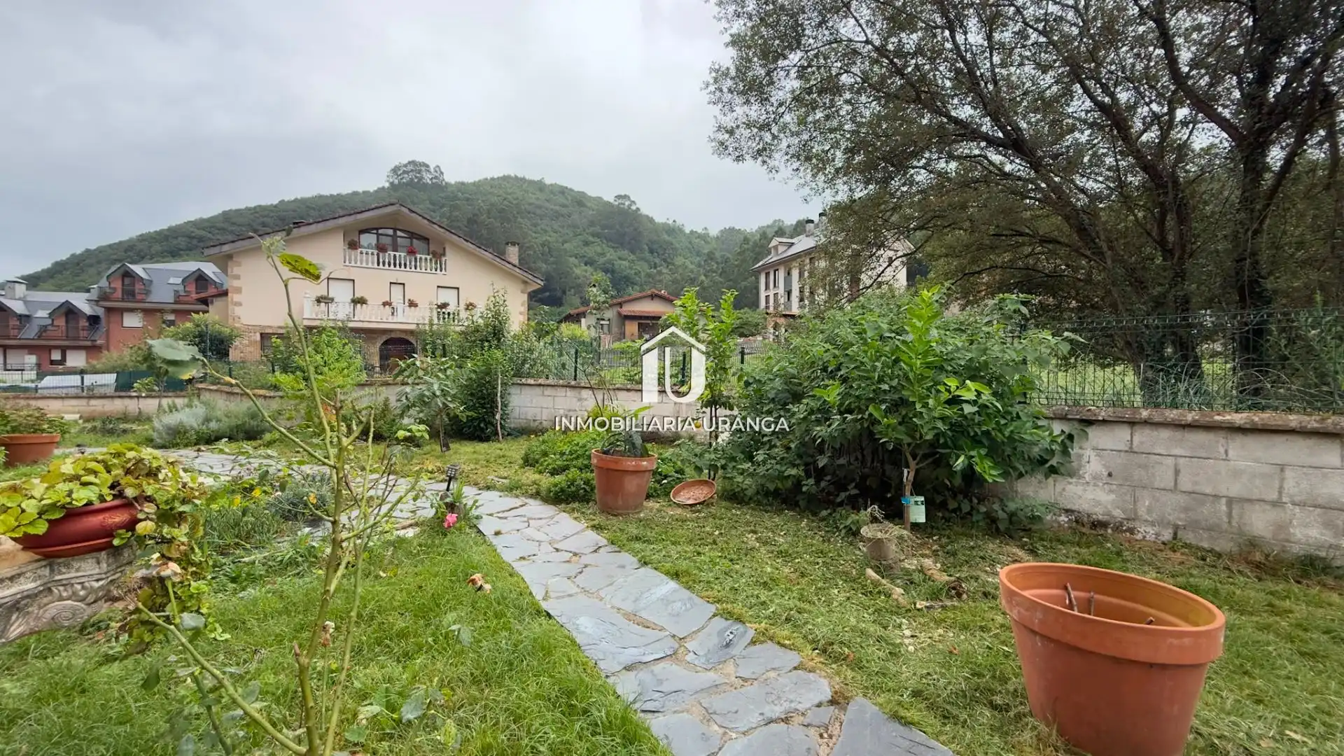 Pis en venda en Limpias amb Calefacció, Jardí privat i Moblat