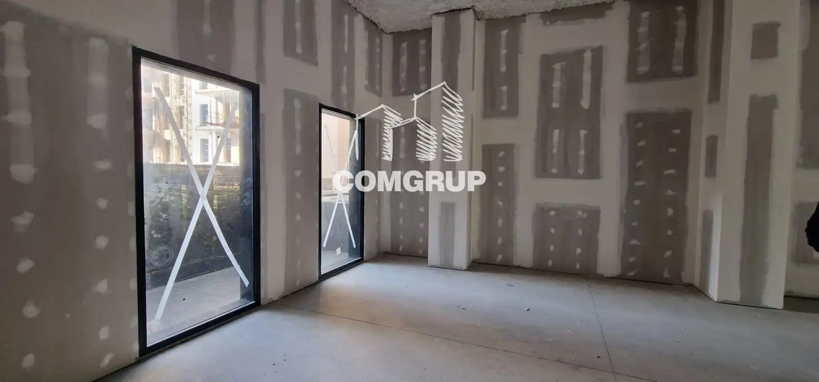 Commercial properties for sale in CLARA CAMPOAMOR, Llevant