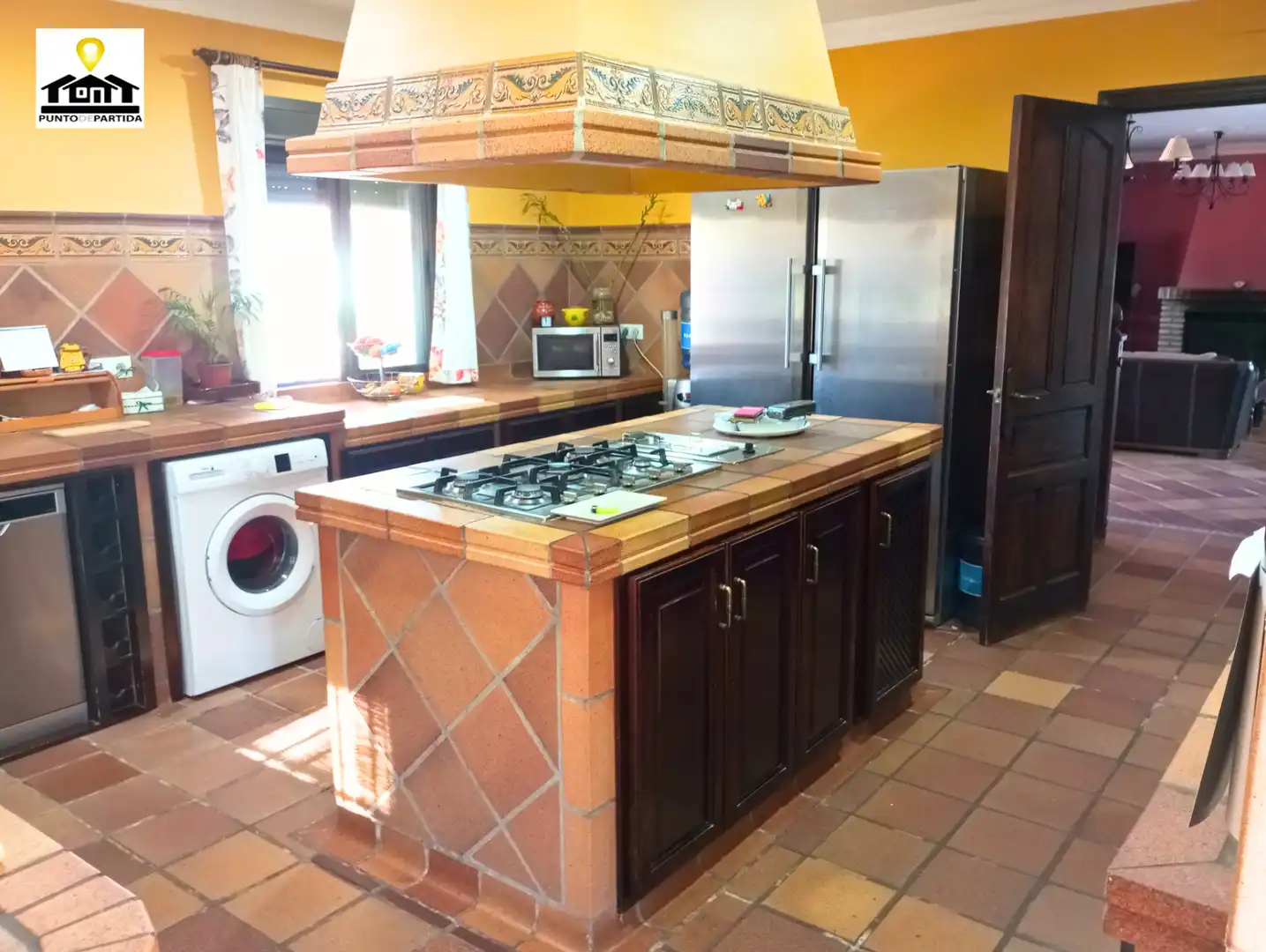 Cocina de Casa o chalet en venta en Carmona con Aire acondicionado, Jardín privado y Terraza