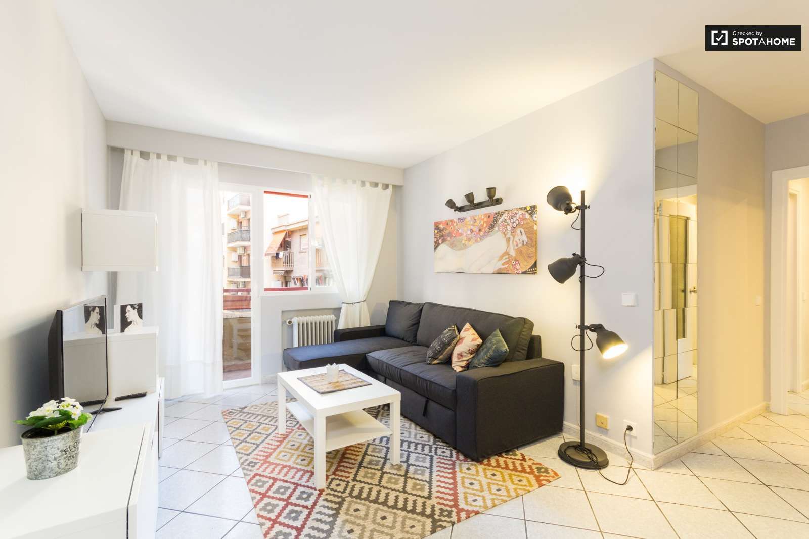 Living room of Apartment to share in  Madrid Capital  with Air Conditioner, Terrace and Furnished