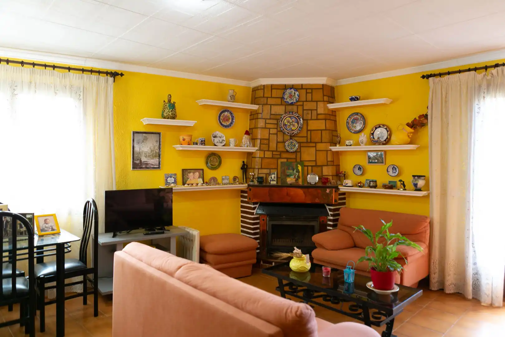 Sala de estar de Casa o chalet en venta en Begur con Calefacción, Jardín privado y Terraza