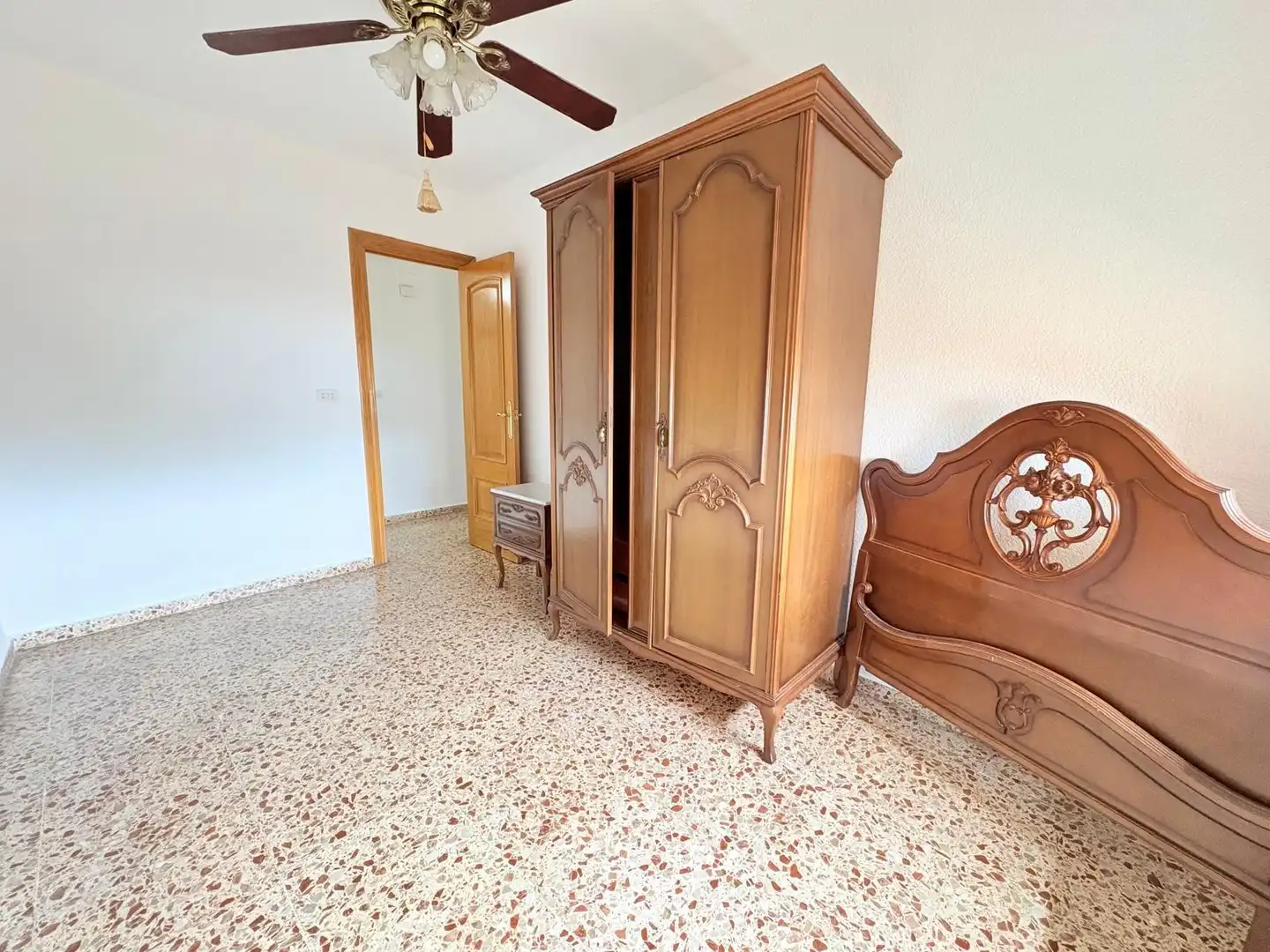 Schlafzimmer von Wohnung zum Verkauf in Sedaví mit Balkon