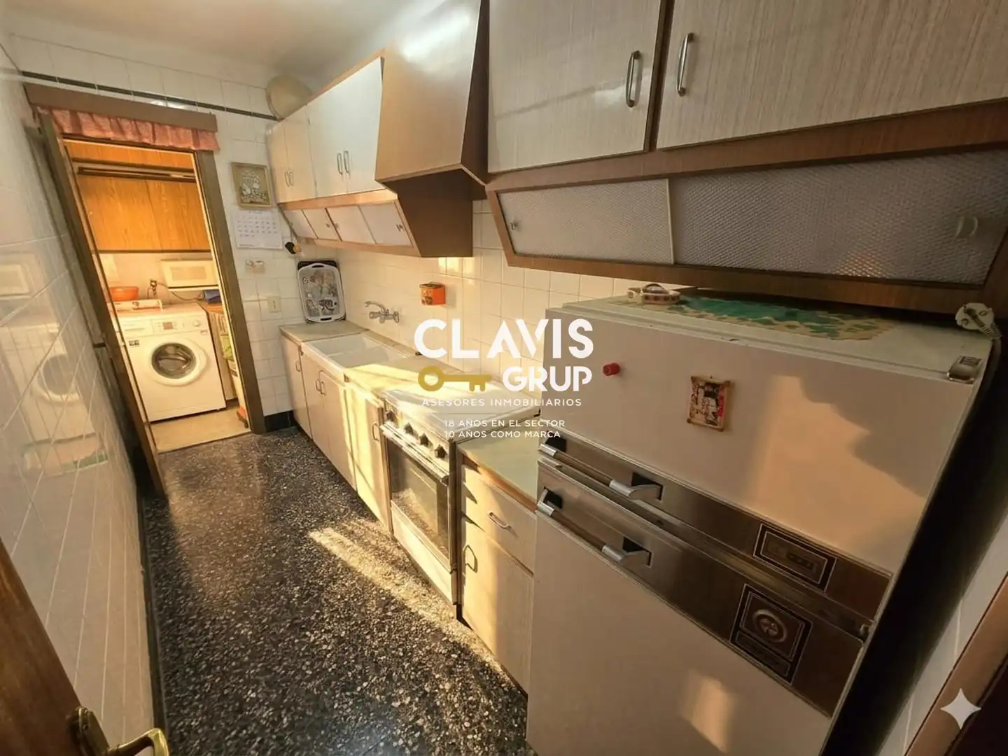 Cocina de Piso en venta en Barcelona con Calefacción, Terraza y Amueblado