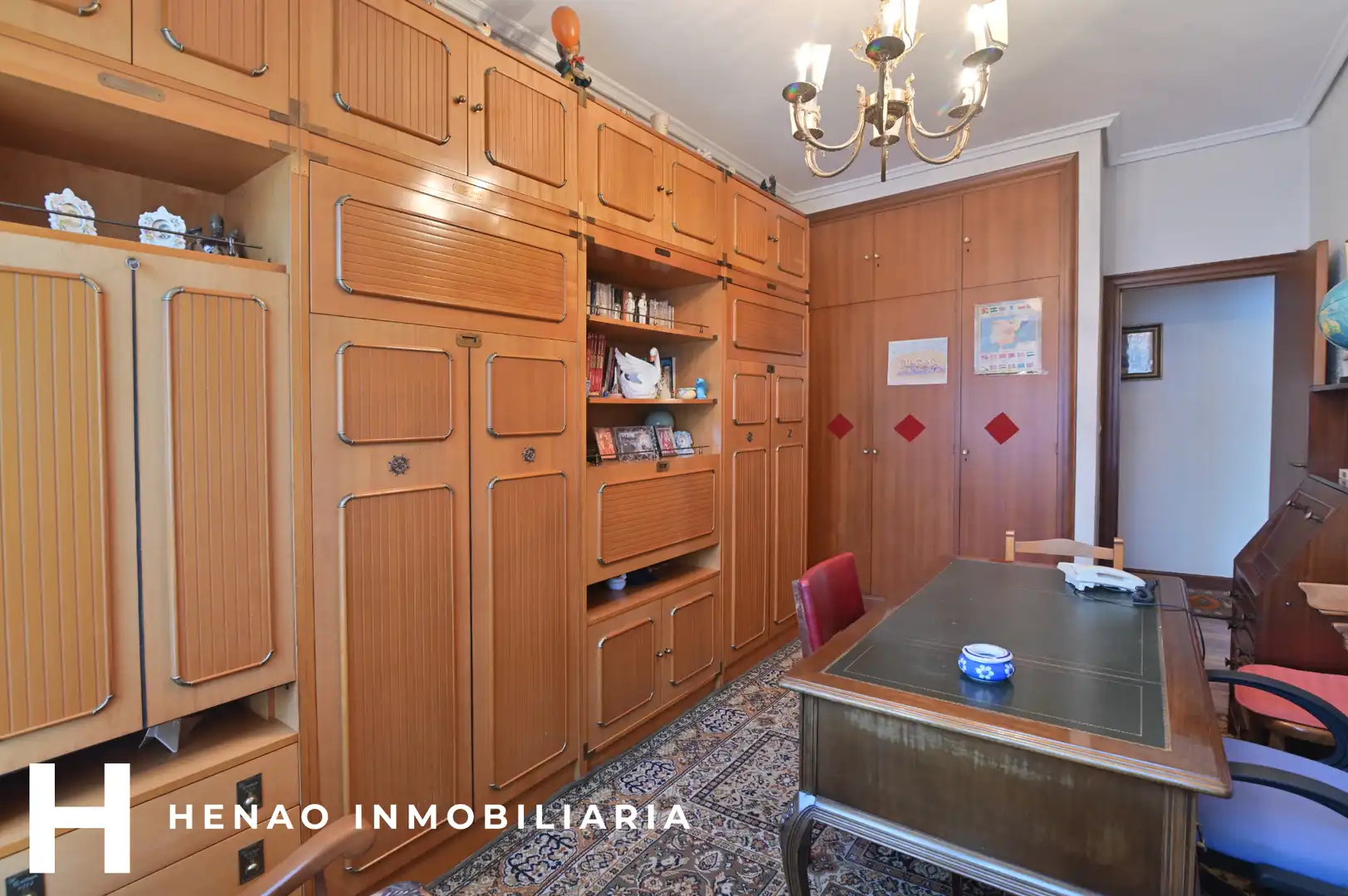Living room of Flat for sale in Abando - Albia