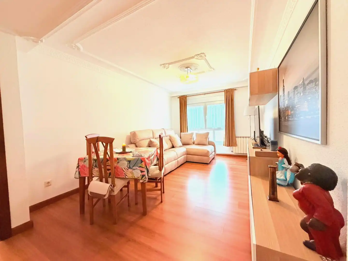 Living room of Flat for sale in Corvera de Asturias  with Heating and Furnished