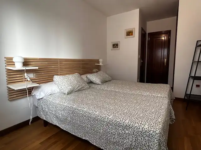 Habitación de Apartamento en venta en Sanxenxo con Terraza, Trastero y Amueblado