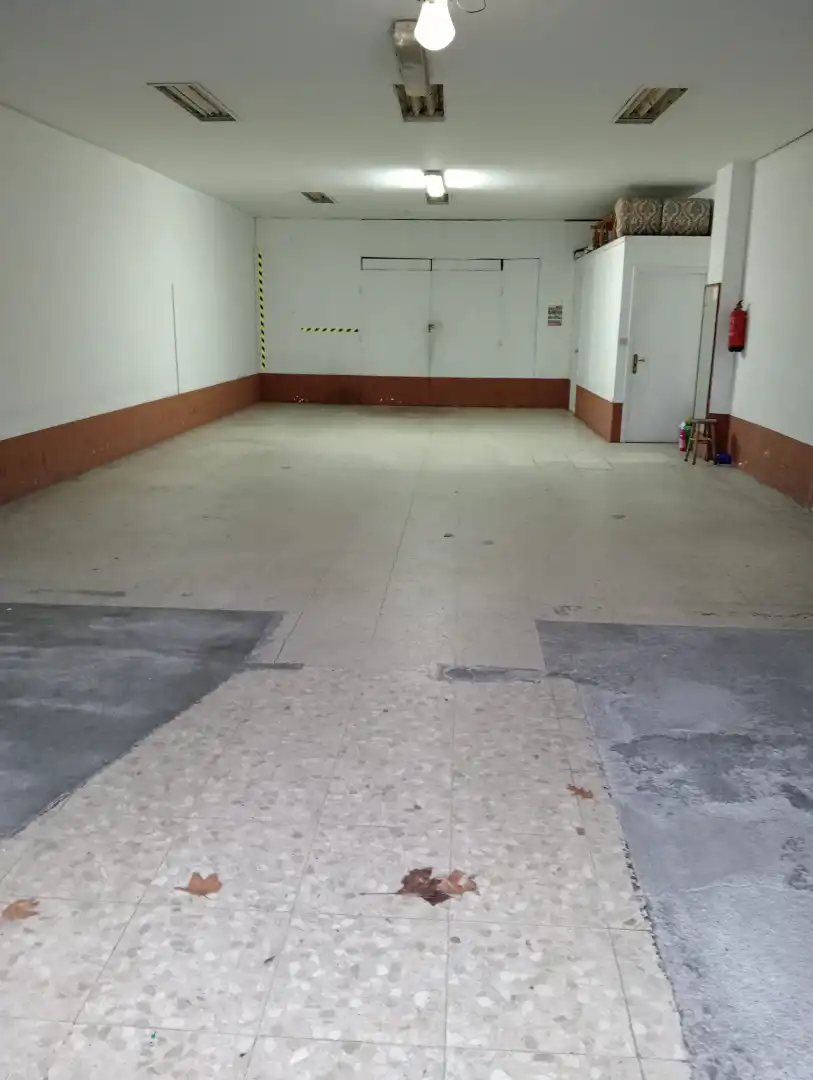 Locale commerciale in vendita a Avenida Bazán, imagen 6