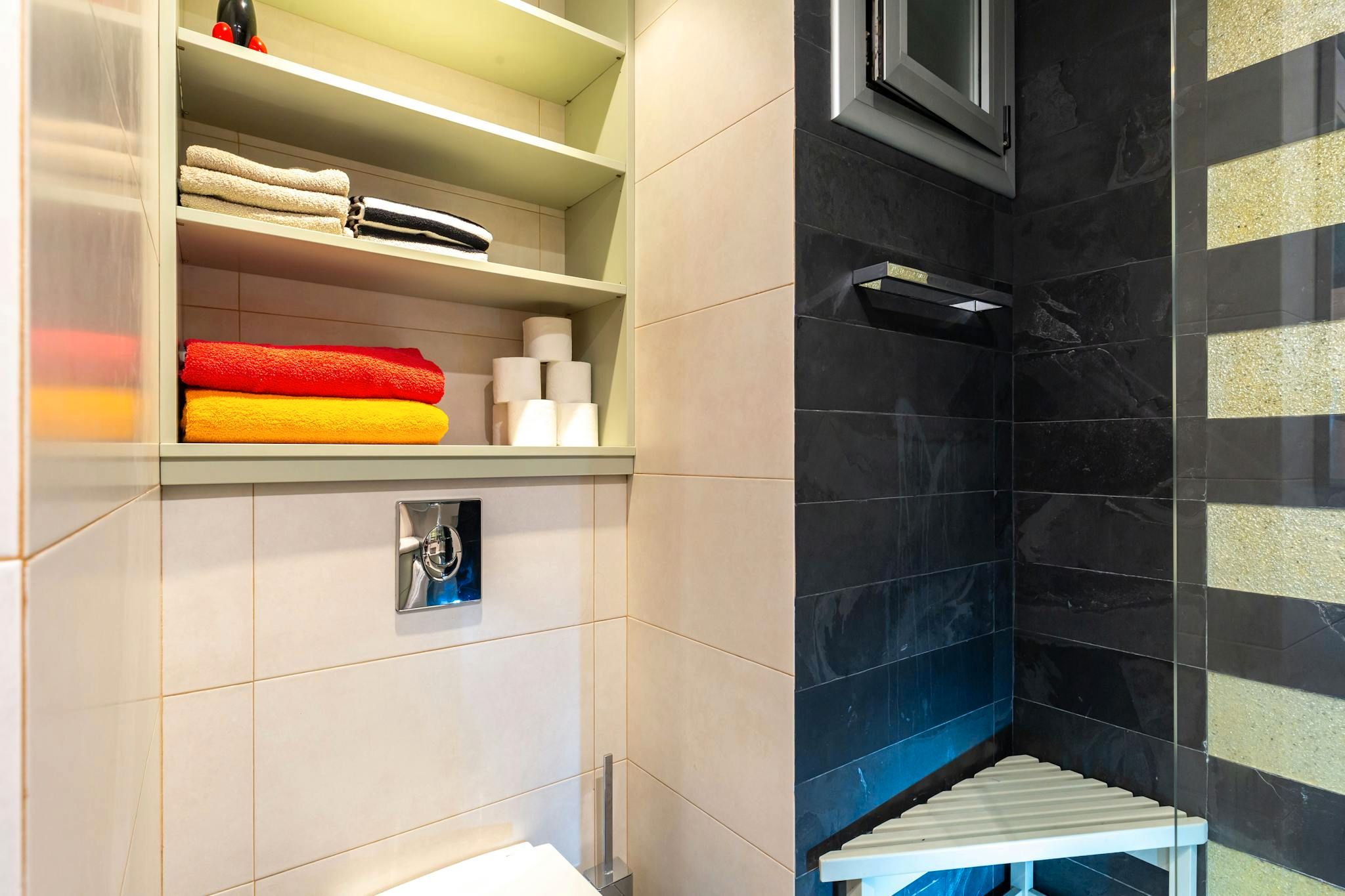 Bany de Pis de lloguer en  Barcelona Capital amb Aire condicionat, Calefacció i Moblat