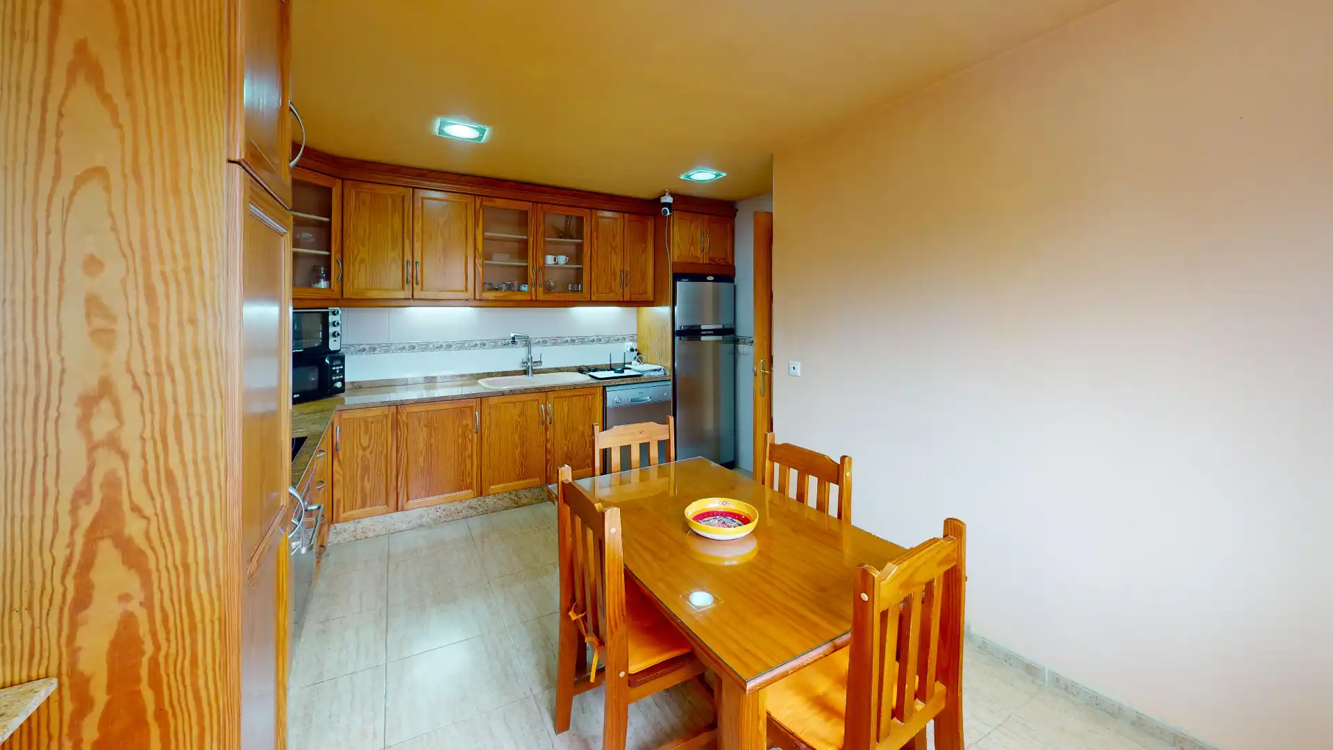 Cocina de Casa o chalet en venta en Alicante / Alacant con Aire acondicionado, Jardín privado y Terraza