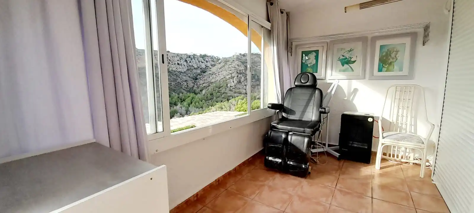 Wohnzimmer von Einfamilien-Reihenhaus zum Verkauf in Benitachell / El Poble Nou de Benitatxell mit Klimaanlage, Heizung und Terrasse