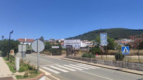 Foto 3 de Casa adosada en venta en Av/ de la Cabalgata, Higuera de la Sierra, Huelva