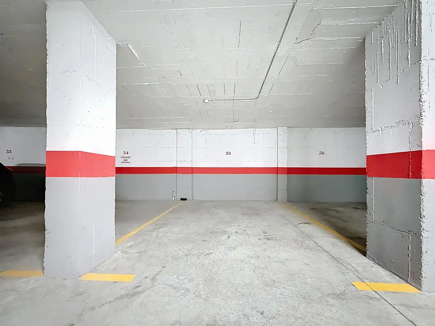 Parking de Apartamento en venta en Mijas con Aire acondicionado, Calefacción y Jardín privado