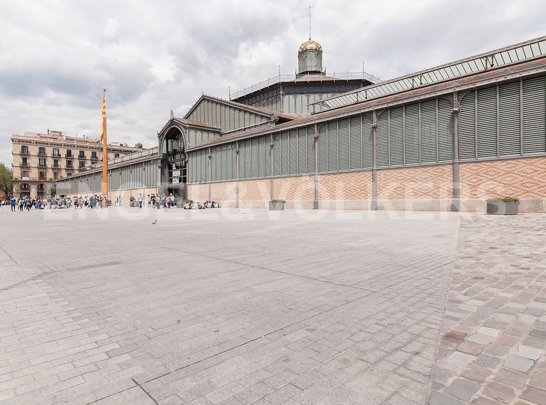 Exterior view of Garage for sale in Esplugues de Llobregat