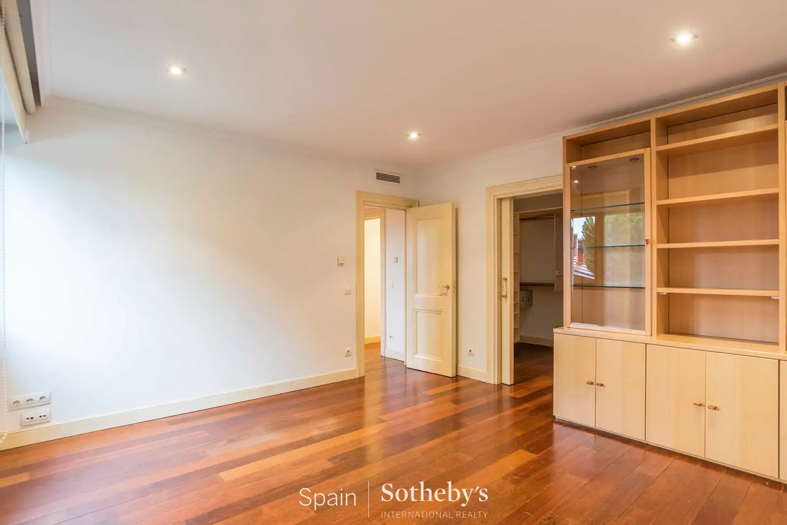 Dúplex de alquiler en Madrid con Aire acondicionado, Calefacción y Trastero