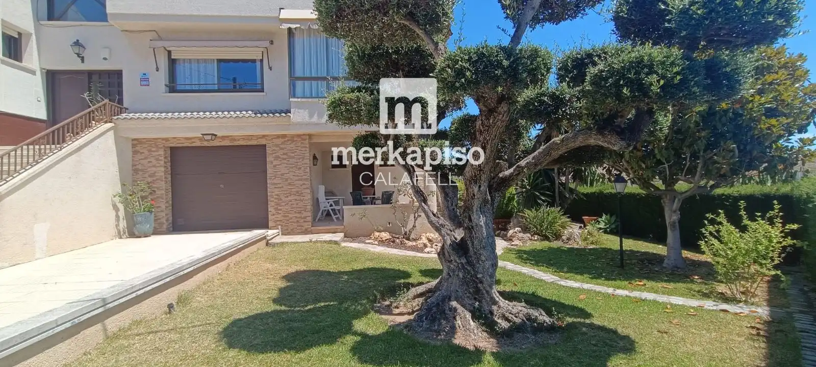 Vista exterior de Casa o xalet en venda en Calafell amb Aire condicionat, Calefacció i Terrassa