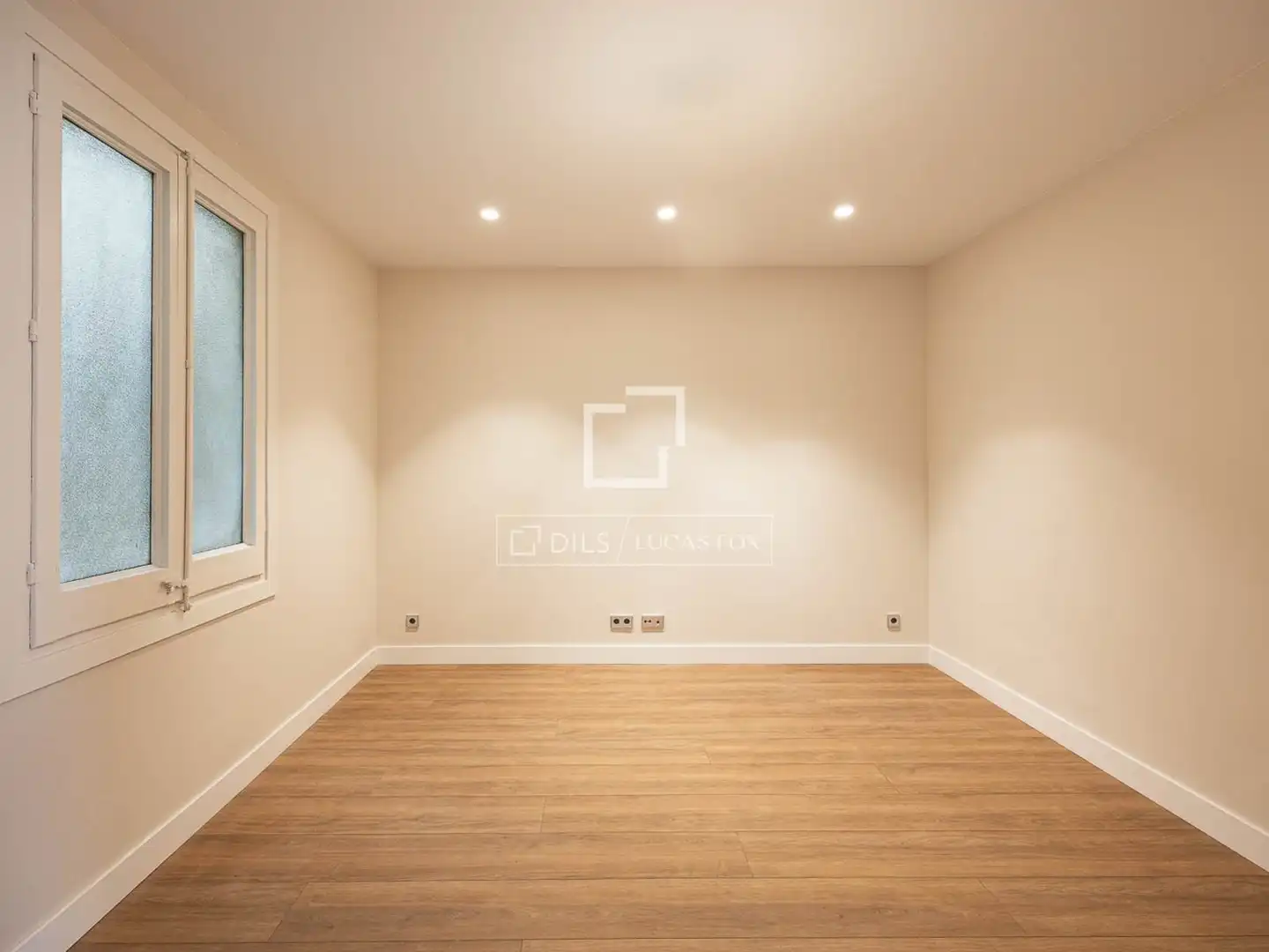 Piso en venta en Barcelona con Aire acondicionado, Parquet y Balcón