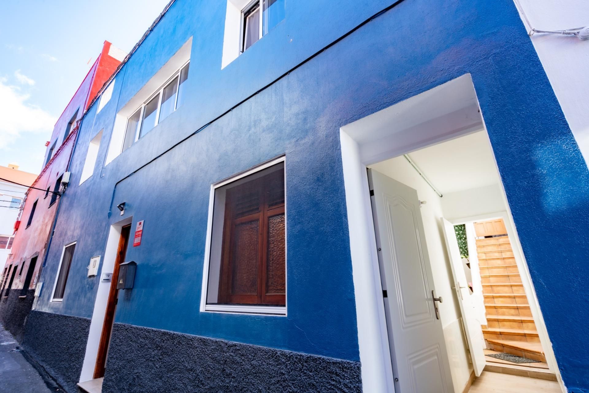 Vista exterior de Casa o xalet en venda en Icod de los Vinos amb Terrassa i Alarma