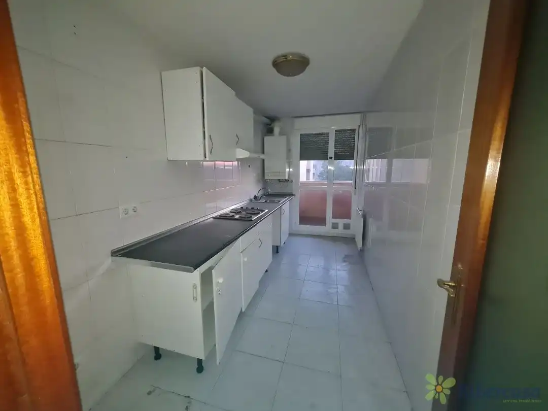 Cuina de Dúplex en venda en Ribaforada amb Calefacció i Traster