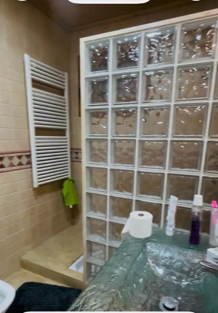 Bany de Casa adosada en venda en La Llagosta