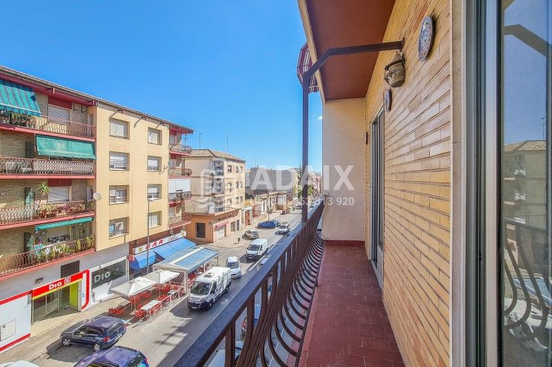 Vista exterior de Pis en venda en Úbeda amb Aire condicionat i Balcó