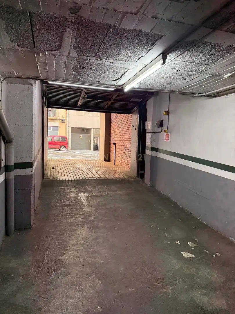 Parkplatz von Garage zum Verkauf in Barcelona