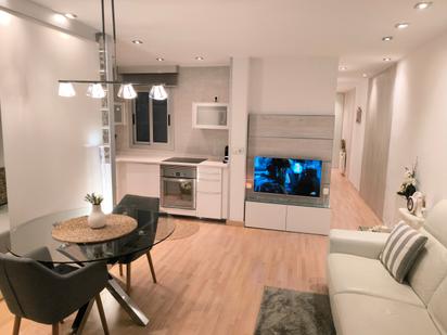 Living room of Flat for sale in L'Hospitalet de Llobregat