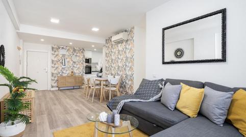 Foto 2 de Apartamento de alquiler en Lucero,  Madrid Capital