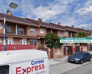 Exterior view of House or chalet for sale in Getafe  with Private garden and Swimming Pool