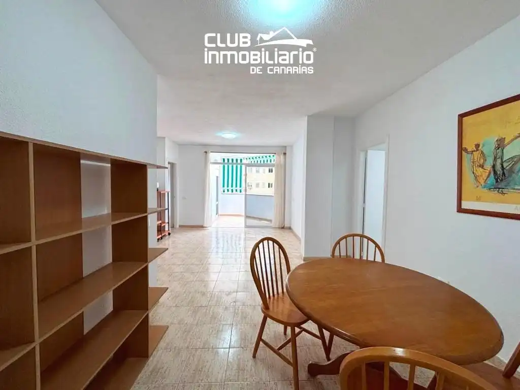Vista exterior de Pis de lloguer en Adeje amb Terrassa, Moblat i Piscina comunitària