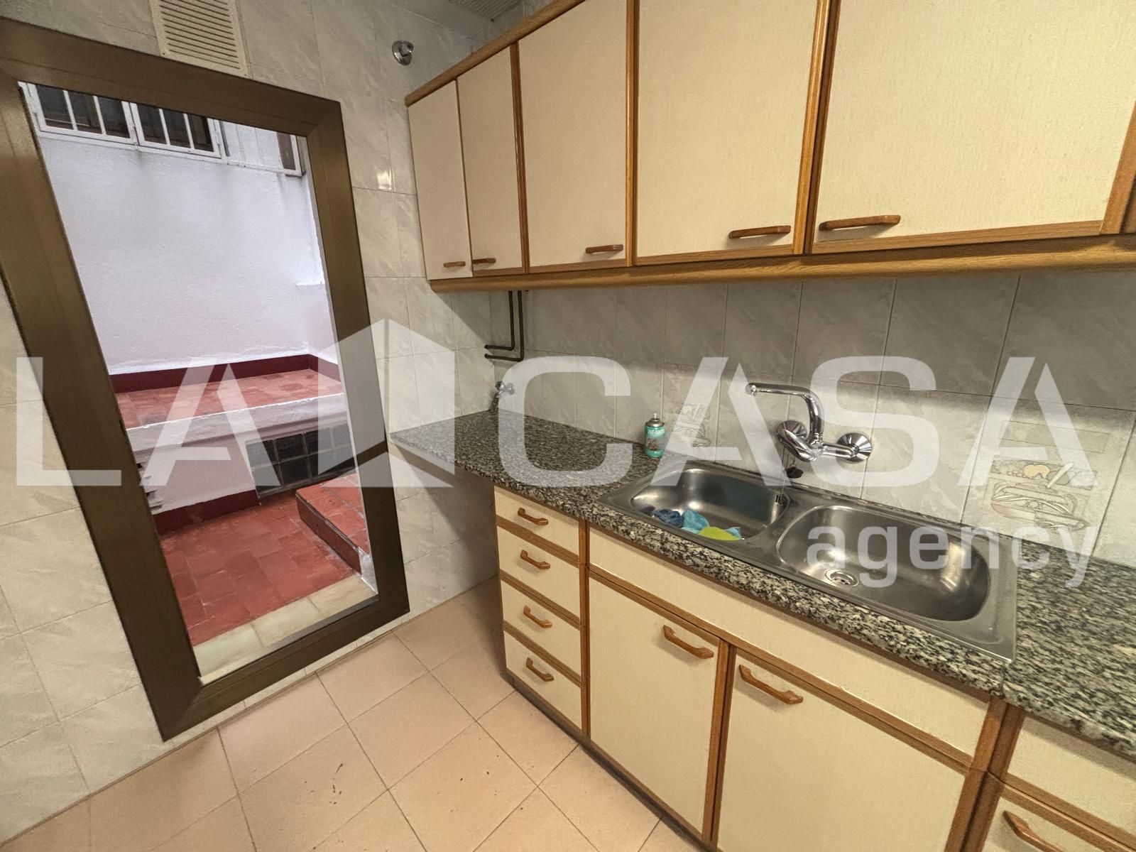 Cuina de Pis en venda en  Barcelona Capital amb Calefacció