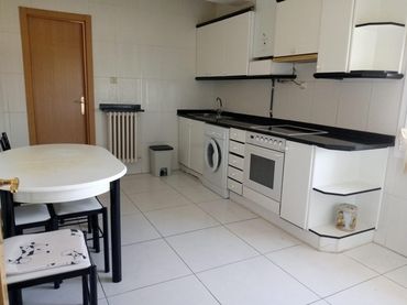Appartamento con balcone in affitto a Calle de los Arcos de Noaín