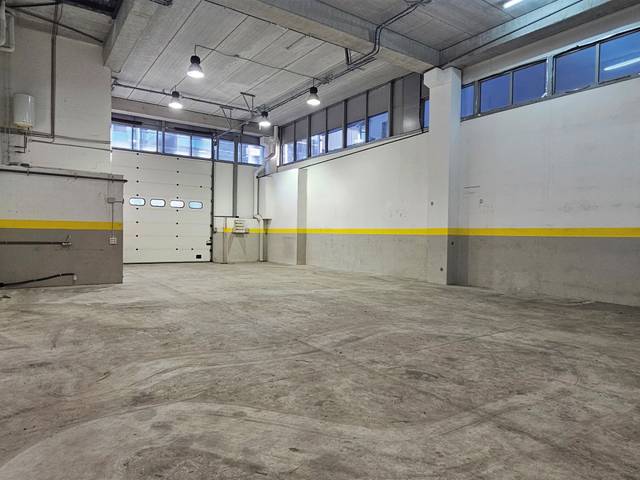 Nave industrial en Alquiler en DE LA MORA en Port