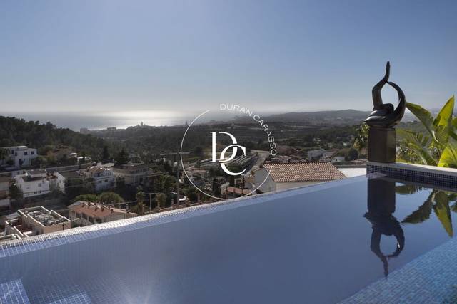 Casa-chalet en Venta en Avinguda dels Garrofers en Levantina - Montgavina - Quintmar