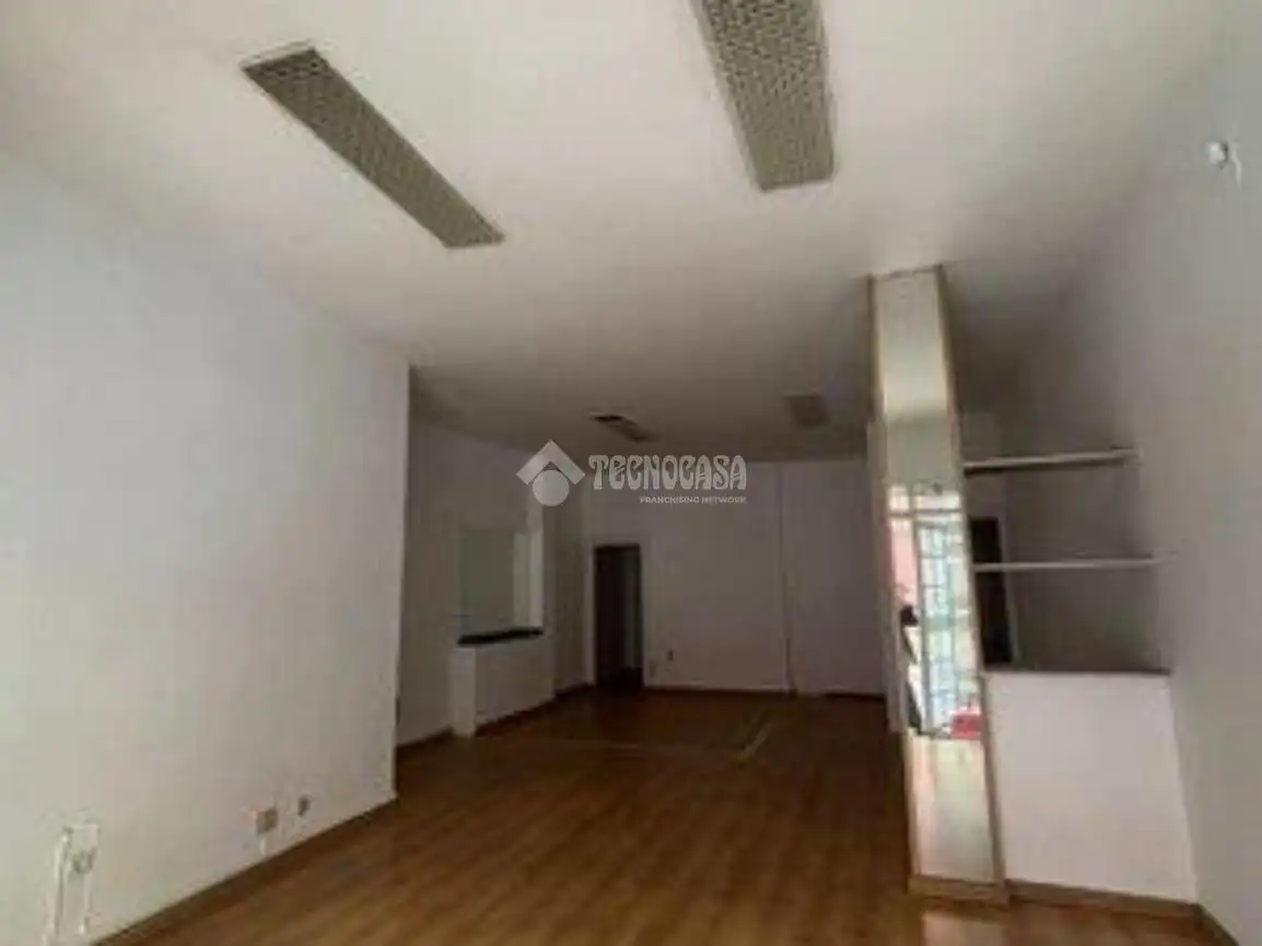 Commercial properties for sale in Alcalá de Guadaira  with Air Conditioner