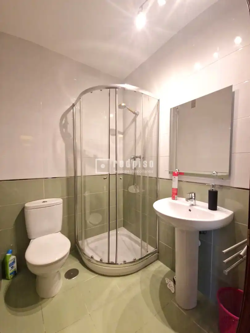 Baño de Piso en venta en Málaga con Aire acondicionado, Calefacción y Trastero