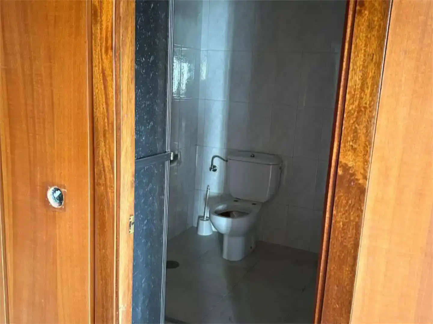 Badezimmer von Büro zur Miete in Soto del Barco