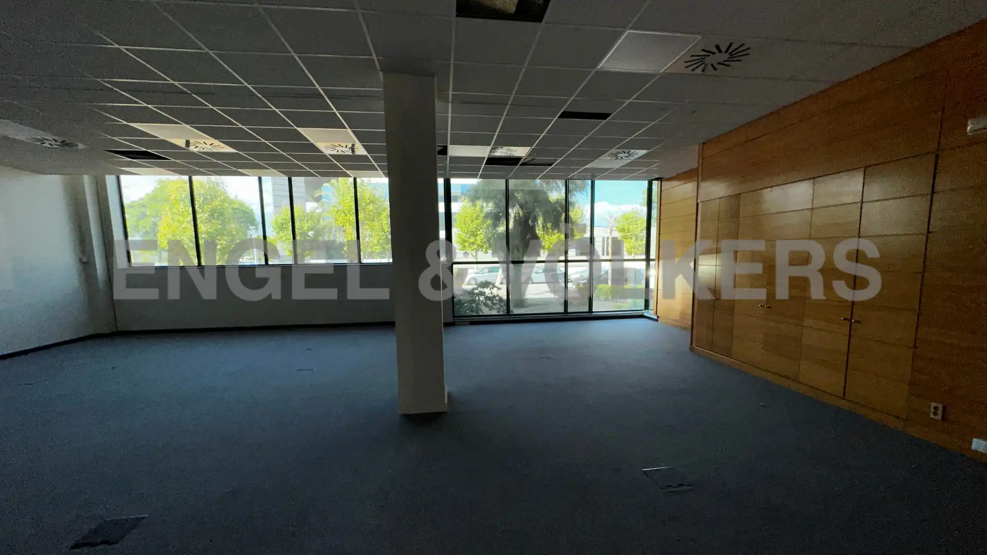 Oficina de lloguer a Zona Industrial, imagen 5