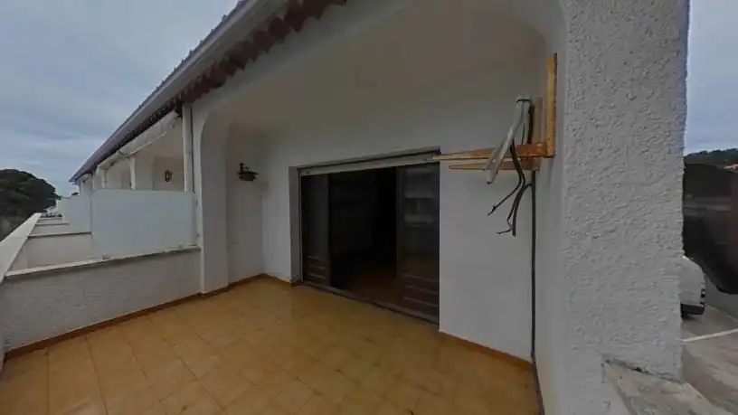 Flat for sale in L'Escala
