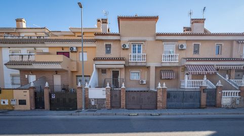 Foto 3 de Casa adosada en venda a Avenida Andalucia, 57, Ogíjares, Granada
