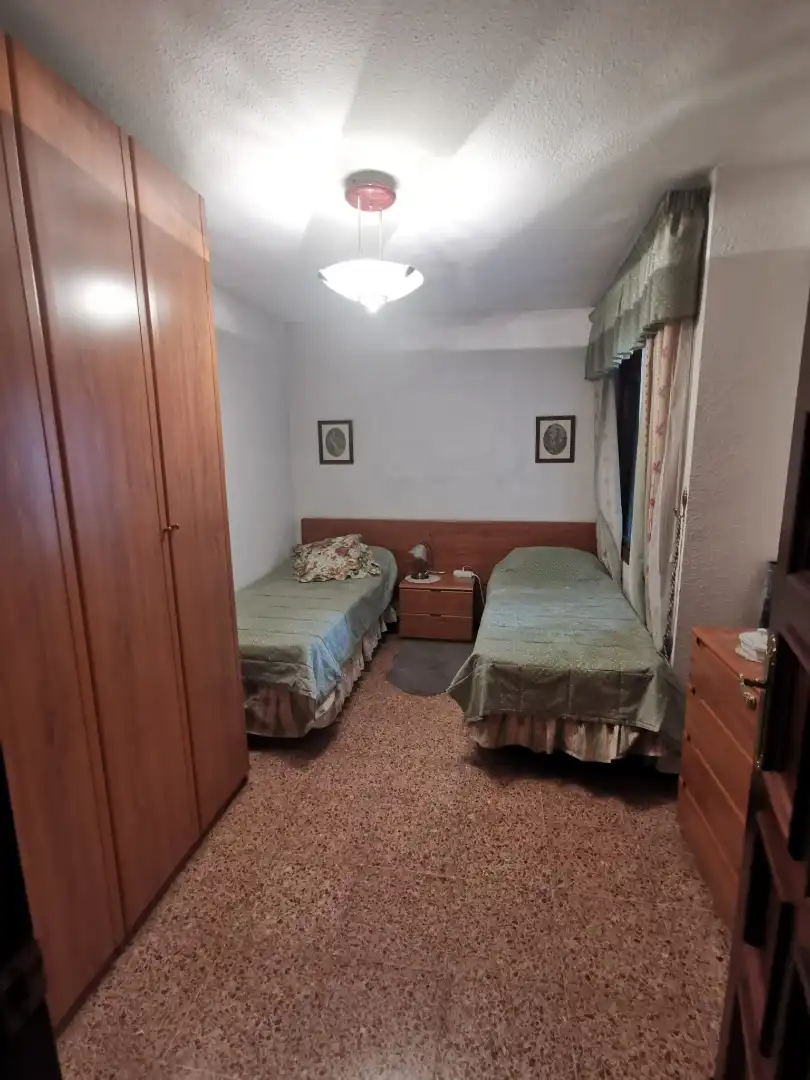 Dormitori de Apartament de lloguer en Santa Cruz de Tenerife amb Moblat, Forn i Rentadora