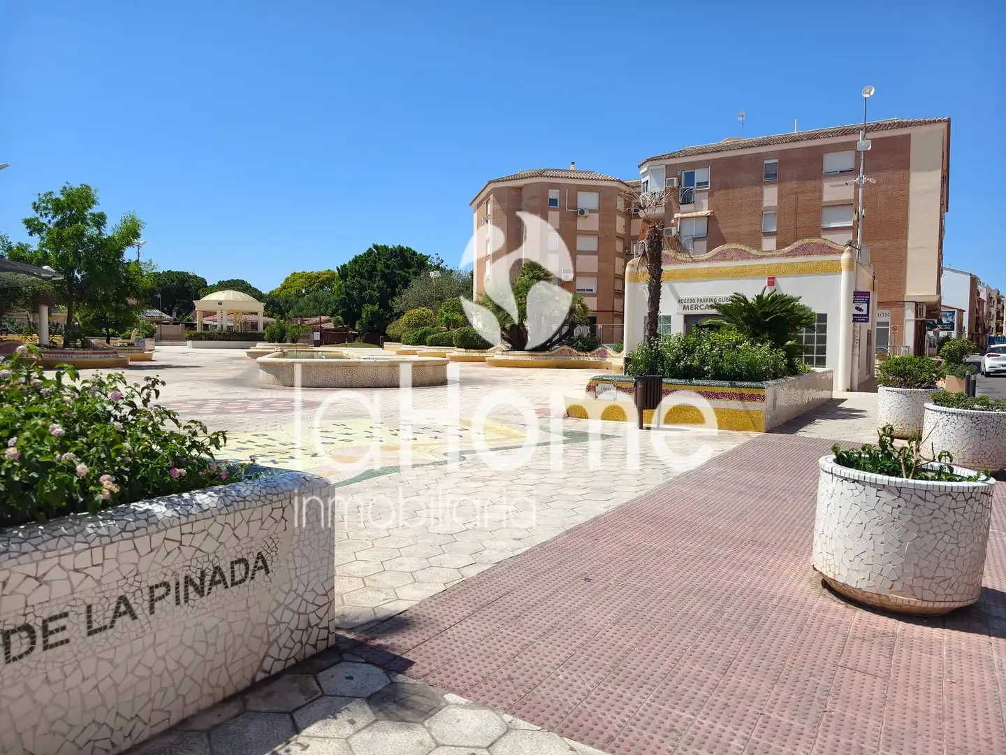 Vista exterior de Piso en venta en L'Eliana con Aire acondicionado, Parquet y Horno