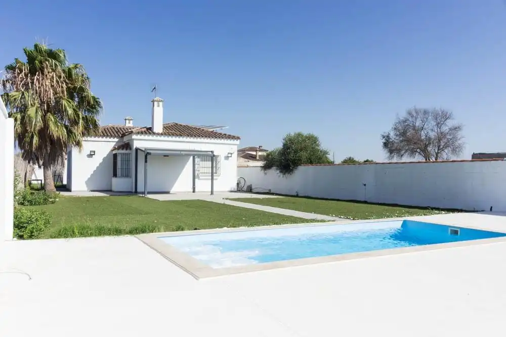 Piscina de Finca rústica en venta en El Puerto de Santa María con Piscina