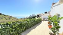 Vista exterior de Casa o xalet en venda en Torrox amb Aire condicionat, Calefacció i Jardí privat