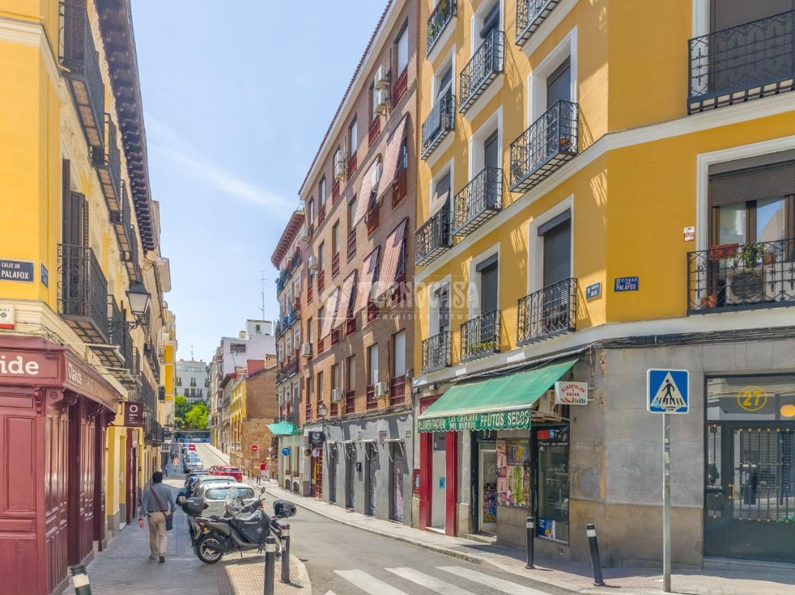 Flat for sale in Trafalgar